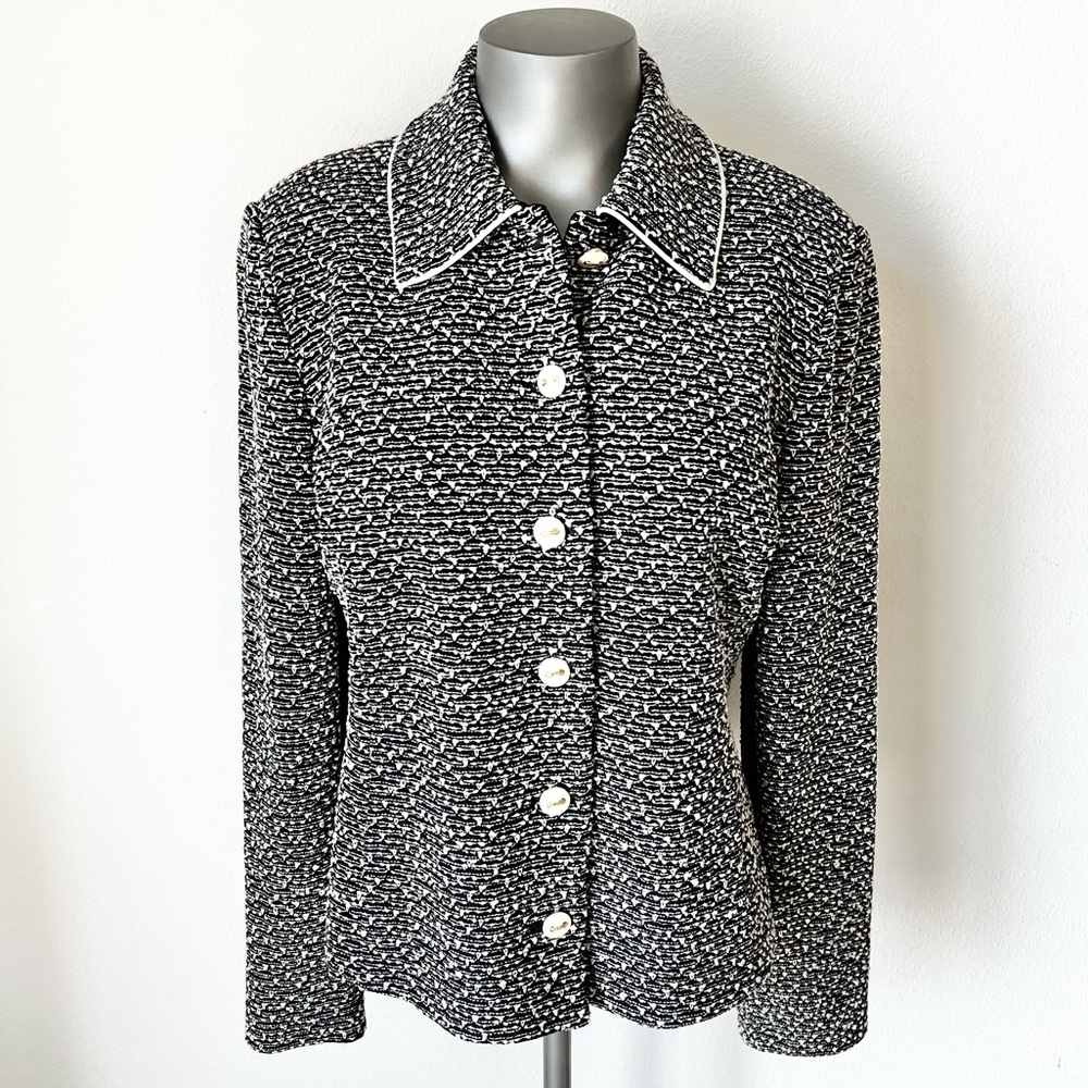 Stunning ST. JOHN Collection Button-Up Blazer Jacket